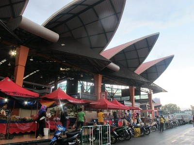 Pasar Minggu di Kuching yang Super Bersih