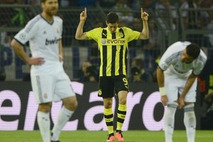 Dortmund Gasak Madrid dengan Cara Jerman