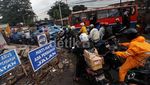 Jembatan Diperbaiki, Pulogadung Macet Parah