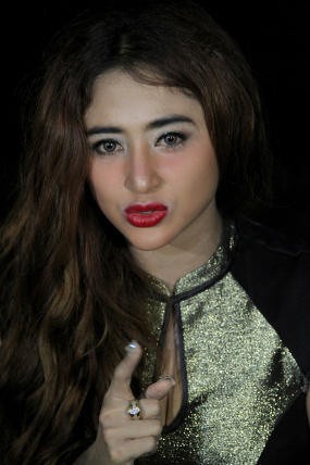 Setelah Julia Perez Dipenjara, Bagaimana Status Hukum Dewi Persik?