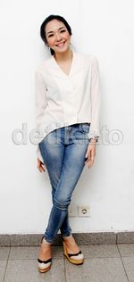 Bergaya Casual, Gisel Tetap Cantik