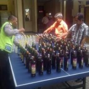 600 Botol Miras Ilegal Disita Polisi