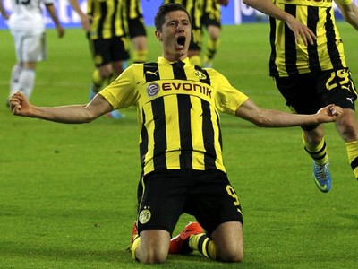 Lewandowski Bawa Dortmund Kalahkan Madrid