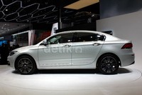 Menurut rencana, Qoros 3 ini akan mulai dijual di China pada semester kedua tahun 2013, dengan mobil pertama tiba di Eropa pada akhir tahun ini.