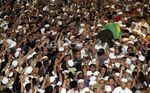 Ribuan Jamaah Salatkan Ustad Jeffry