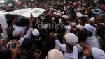 Ribuan Pelayat Hadiri Pemakaman Uje