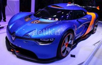 Mobil hasil kolaborasi antara Renault dan Caterham itu dipersiapkan untuk menyaingi laju Alfa Romeo 4C.