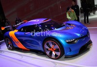 Meski desainnya agak old school, Alpine optimistis mobil tetap dinamis, jadi tak perlu dikhawatirkan kecepatannya, apalagi berat tubuh Alpine A110 dipastikan hanya mencapai 1.000 kg.
