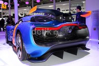 Tidak hanya memiliki ukuran tubuh yang lebih ringan, mobil Sport Alpine A110 diklaim bakal lebih ngebut dan lebih menarik untuk kawula muda.