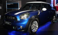 MINI Paceman diluncurkan di Jakarta, Jumat (26/4/2013).