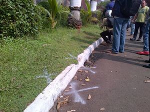 Cegah Kecelakaan Lagi di TKP Uje, Warga Berniat Bangun Polisi Tidur Cegah Kecelakaan Lagi di TKP Uje, Warga Berniat Bangun Polisi Tidur