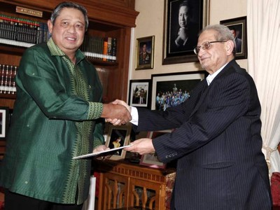 Presiden SBY Terima Undangan dari Raja Abdullah II