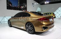 Dilihat dari desainnya, garis mobil ini tampak tajam yang menyiratkan kesan sporty dengan tubuh yang tidak terlalu tinggi namun memiliki wheelbase panjang untuk kelasnya.