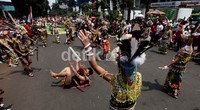 Kegiatan tersebut merupakan rangkaian dari Pekan Budaya Dayak 2013 yang berlangsung 27-30 April 2013 di Istora Senayan.