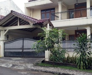Minggu Tengah Malam, Petugas Masuki Paksa Rumah Susno di Cinere