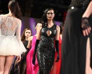 Sstt... Ketahui Bayaran Model untuk Catwalk Hingga Iklan