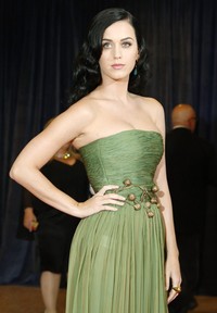 Katy terlihat sangat cantik dan anggun. Reuters/Jonathan Ernst.