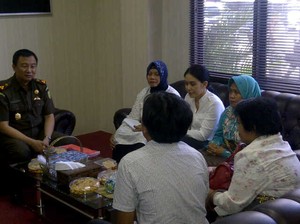Rieke Desak Jaksa Segera Eksekusi Pengusaha yang Bayar Buruh di Bawah UMR