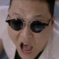 Manajer Justin Bieber Optimis Gentleman Psy Akan Sesukses Gangnam Style