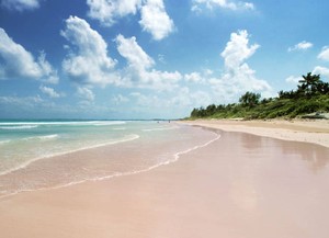 Kembaran Pantai Pink di Flores, Ada di Kepulauan Bahama!