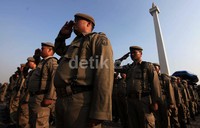 Para anggota Satpol PP ini juga rencananya akan dihibur oleh musik dangdut oleh artis ibu kota.