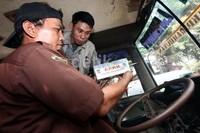 Bantuan tersebut diberikan dalam rangka memperingati hari angkutan nasional yang jatuh pada tanggal 24 April kemarin.