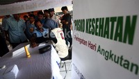Pihak penyelenggara membagikan 250 kupon kepada para supir, kondektur dan juru parkir.