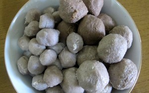Ciri Bakso Boraks: Teksturnya Sangat Kenyal, Tidak Basi Sampai 5 Hari