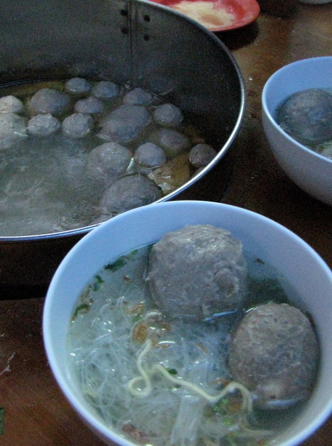 Baru 106 Pedagang Bakso Bersertifikat Halal, Inilah Alasannya! Baru 106 Pedagang Bakso Bersertifikat Halal, Inilah Alasannya!