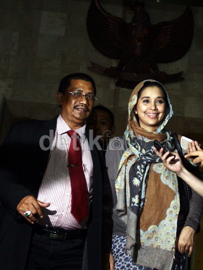 Ayu Azhari Diperiksa KPK