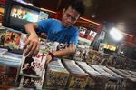 Aturan Bejibun CD Bajakan Makin Marak