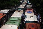 Bus Buruh Padati Jalan Sudirman
