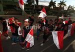 Warga Sorong Pawai Kibarkan Bendera Merah Putih
