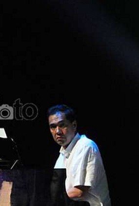 Gita Wirjawan Unjuk Bakat Main Musik Jazz