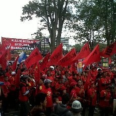 Buruh Bandung Raya Tuntut Hapus Kerja Kontrak & Tolak Kenaikan BBM