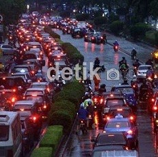 Ini Cerita Hujanku, Mana Ceritamu?
