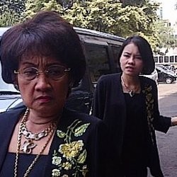 Showimah Tampilkan Keharmonisan 7 Istri Eyang Subur