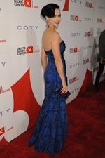 Lekukan Tubuh Langsing Katy Perry