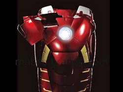 Keren! Casing iPhone 5 Bergaya Iron Man Mark VII