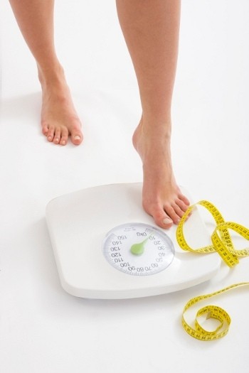 Beragam Cara untuk Kurus: Dari Mandi Air Dingin Hingga Tertawa