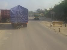 Rawan Kejahatan dan Jalan Rusak, Sopir Truk Takut Lewat Lintas Timur Sumatera