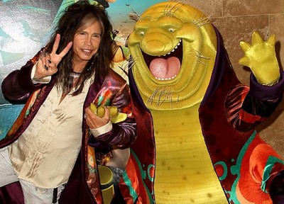 Gaya Kocak Steven Tyler