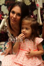 Hot Mom Wulan Guritno