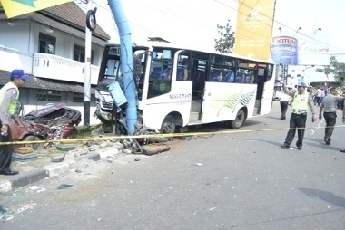 Kisah Korban Selamat Kecelakaan Karambol di Semarang