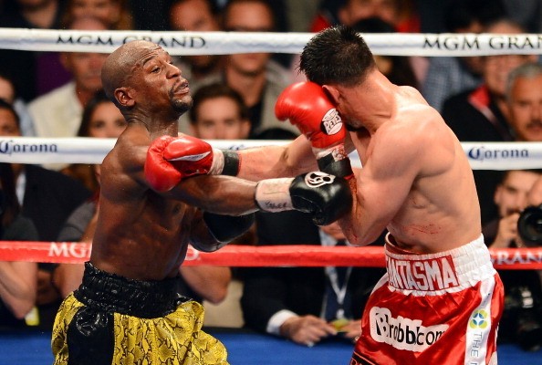 Mayweather Jr. Menang Angka, Klitschko Menang KO