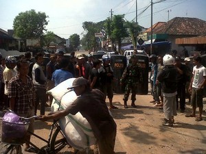 Bentrok dengan Warga, Ratusan Suporter PSIS Dievakuasi dari Kantor Polisi