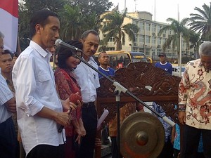 Jokowi Bicara MRT: Minta Dukungan SKPD hingga Penolakan Warga Fatmawati
