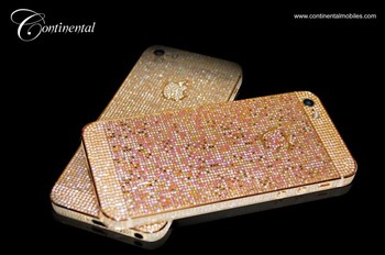     Kemilau berlian di iPhone 5 Continental ini harus ditebus dengan harga yang sangat mahal, senilai USD 56 ribu atau sekitar Rp 545 jutaan. (Kredit foto: Continentalmobiles)