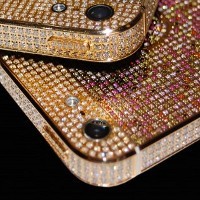 Kemilau iPhone 5 Setengah Miliar Rupiah