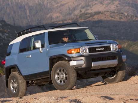 Lampu Bikin Silau Mata, Toyota Tarik FJ Cruiser